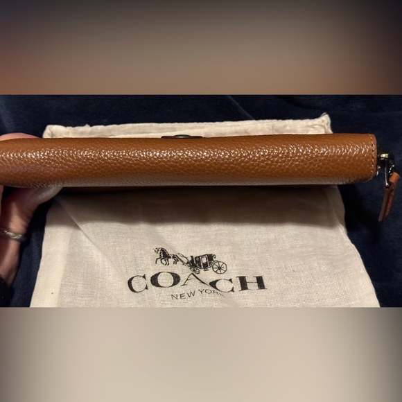 Coach RARE Cactus Green/White Desert Zipper Around Wallet NWOT - Picture 4 of 9